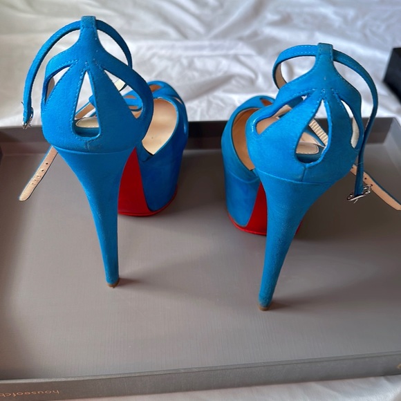 Christian Louboutin heels - Picture 3 of 4